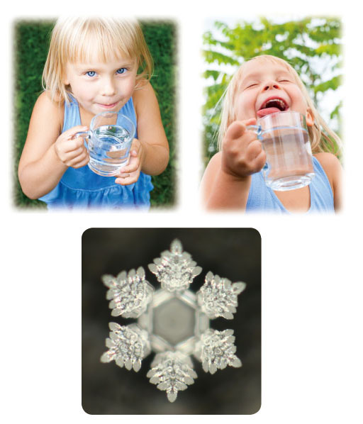 水を飲む子供と結晶